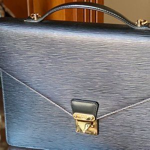 Louis Vuitton Serviette Consellier Briefcase. Black Epi Leather